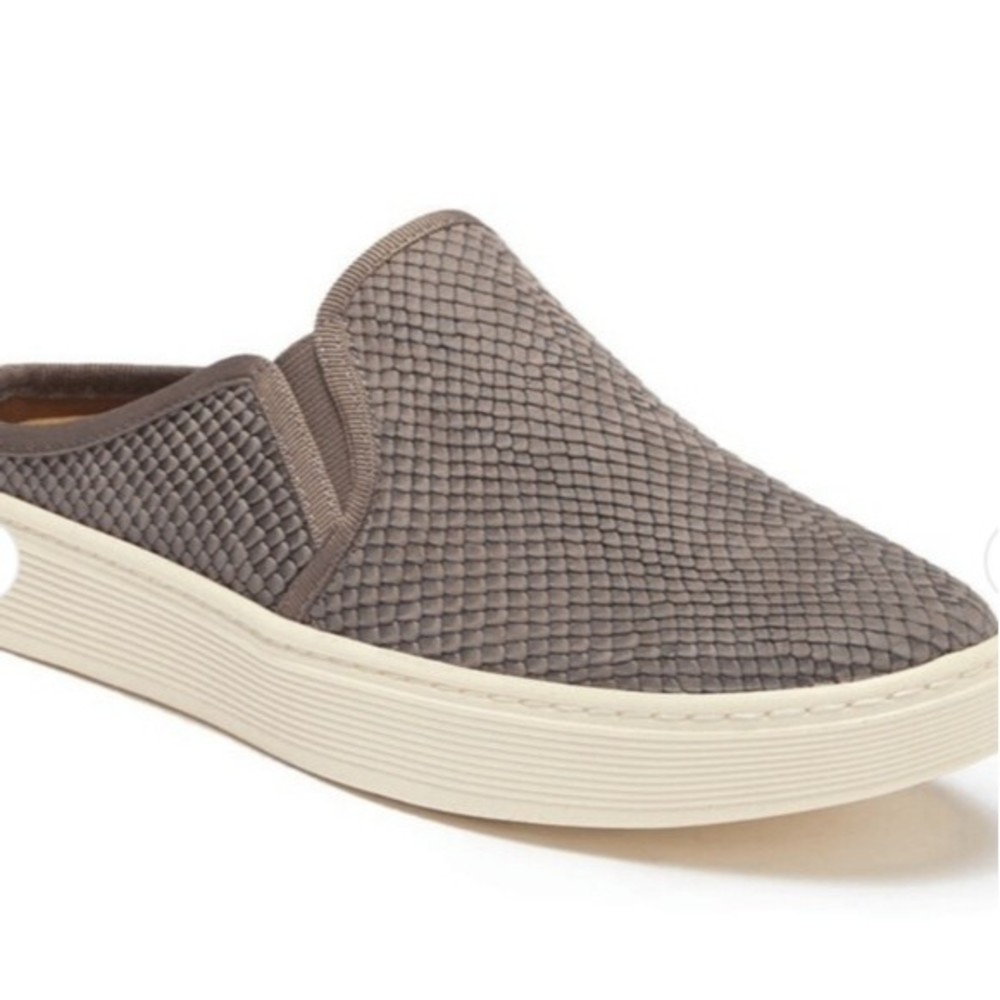 Sofft Somerton Snakeskin Embossed Slip-On Sneaker Gray Women's Size 8.5